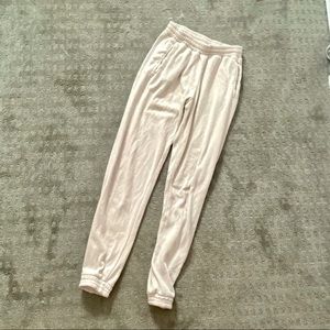 brandy melville sweatpants <3